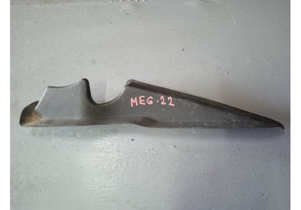 Декоративна накладка лобового скла Renault Megane II, 8200100591